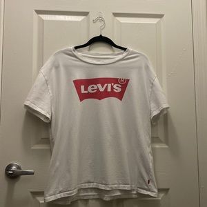 Women’s Levi’s White Top w/ Red Logo, Mainline Store Product